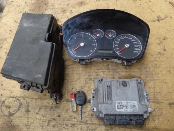 BOITIER COMPLET FORD FOCUS C-MAX 1.6TDCI 90CV - Vue 1